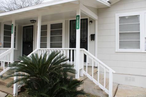 2825 W Woodlawn Avenue San Antonio TX 78228