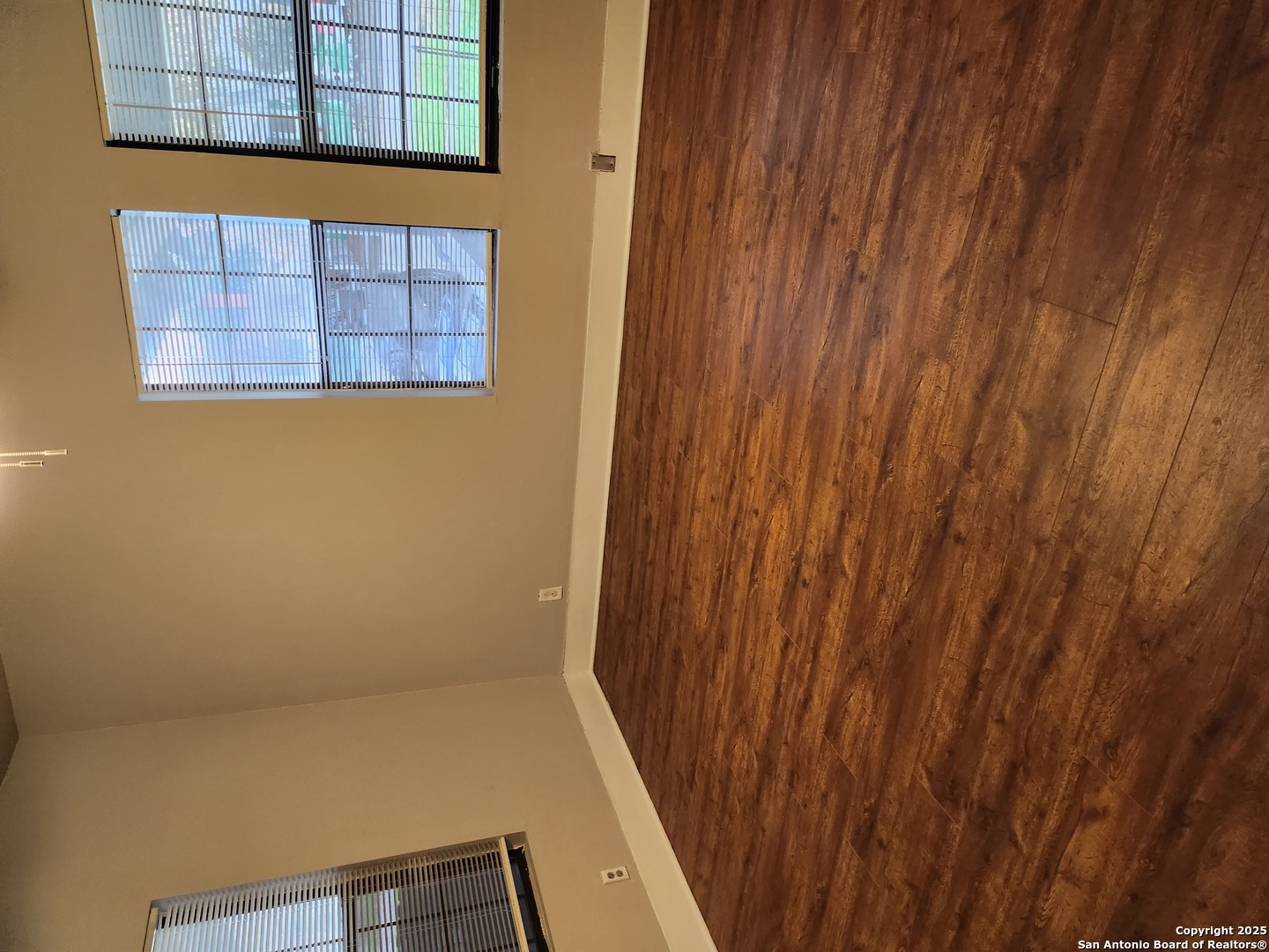 1137 W W. Magnolia San Antonio TX 78201