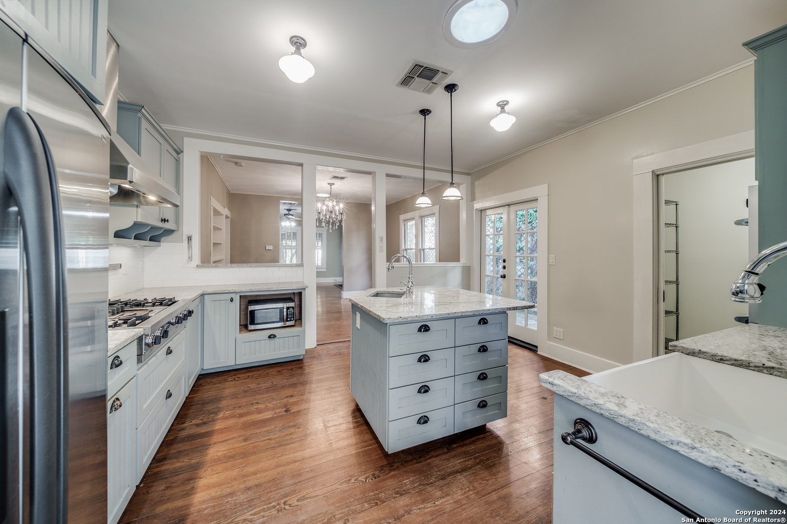 307 Rosemary Avenue Alamo Heights TX 78209