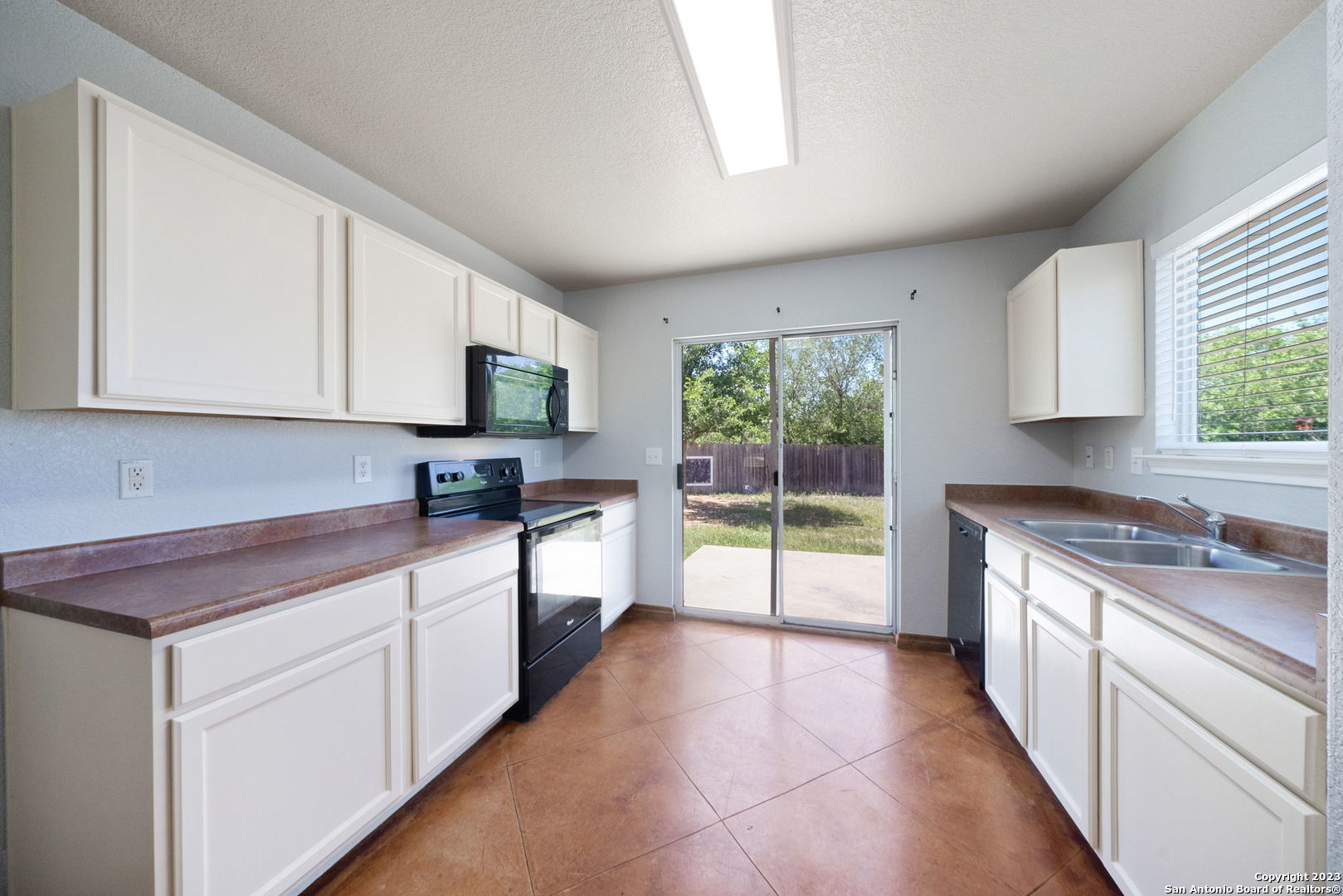 9227 Dublin Moor San Antonio TX 78254