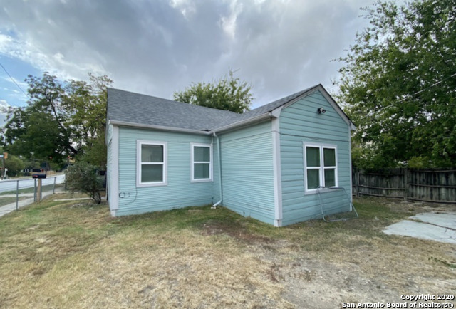 2219 S New Braunfels Avenue San Antonio TX 78210