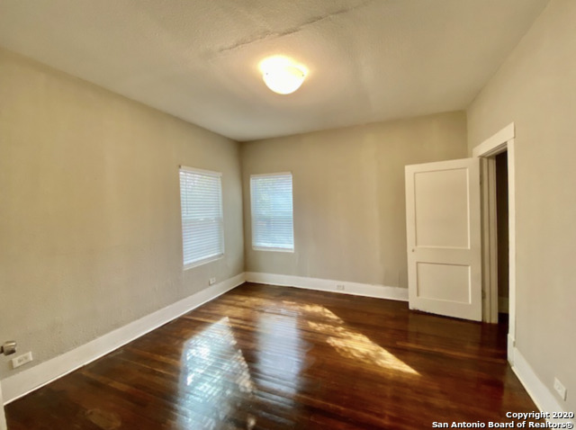 2219 S New Braunfels Avenue San Antonio TX 78210