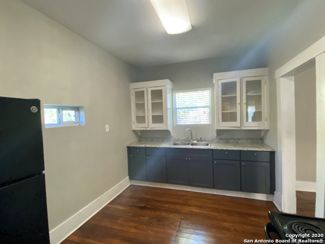 2219 S New Braunfels Avenue San Antonio TX 78210