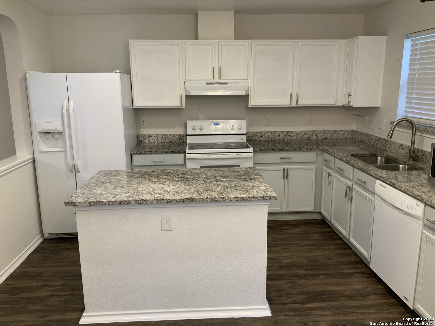 7718 Cedar Farm San Antonio TX 78239