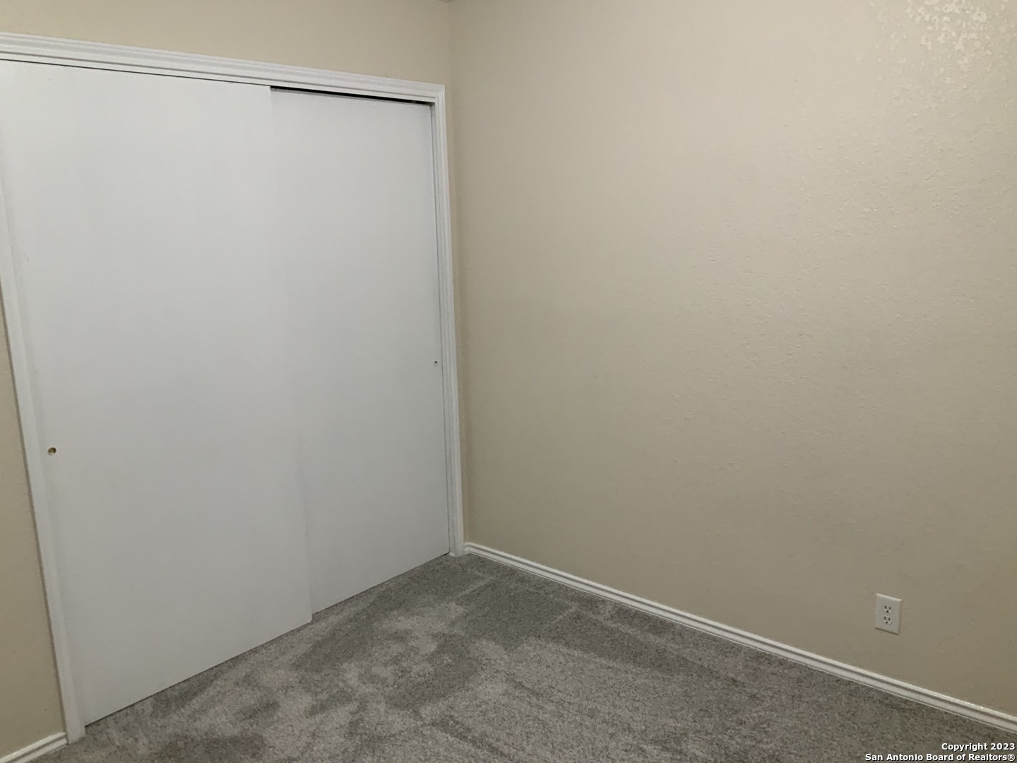 7718 Cedar Farm San Antonio TX 78239