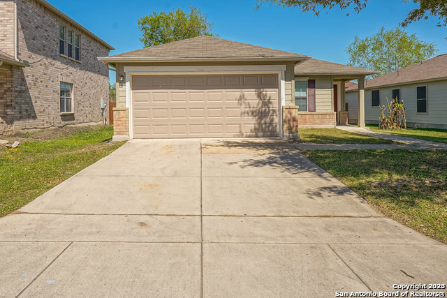 7718 Cedar Farm San Antonio TX 78239