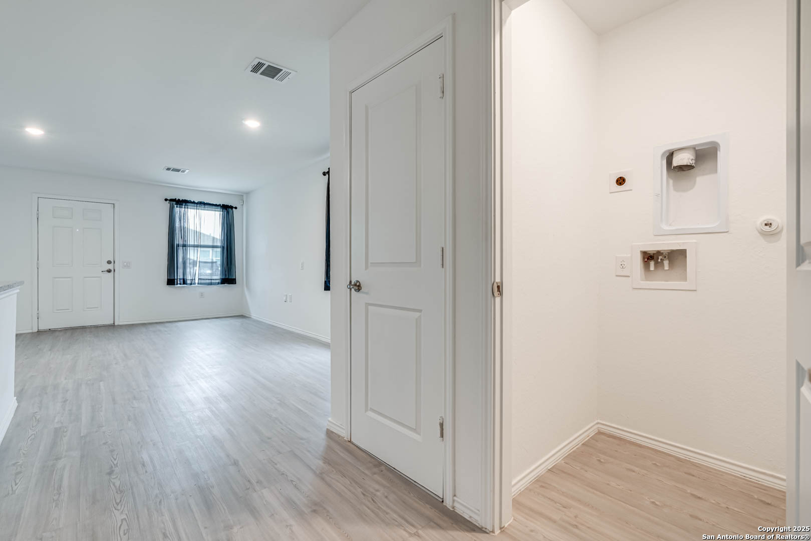 9458 Tarbutton Trail San Antonio TX 78211