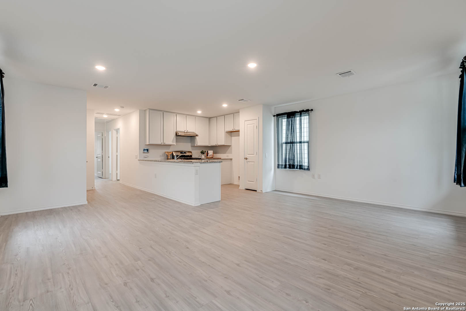 9458 Tarbutton Trail San Antonio TX 78211