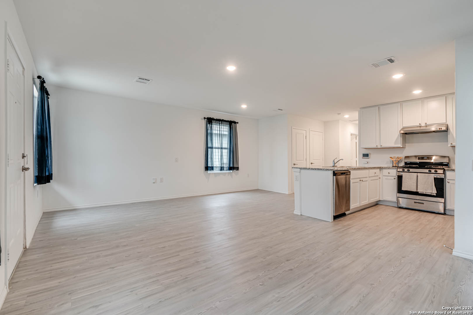 9458 Tarbutton Trail San Antonio TX 78211