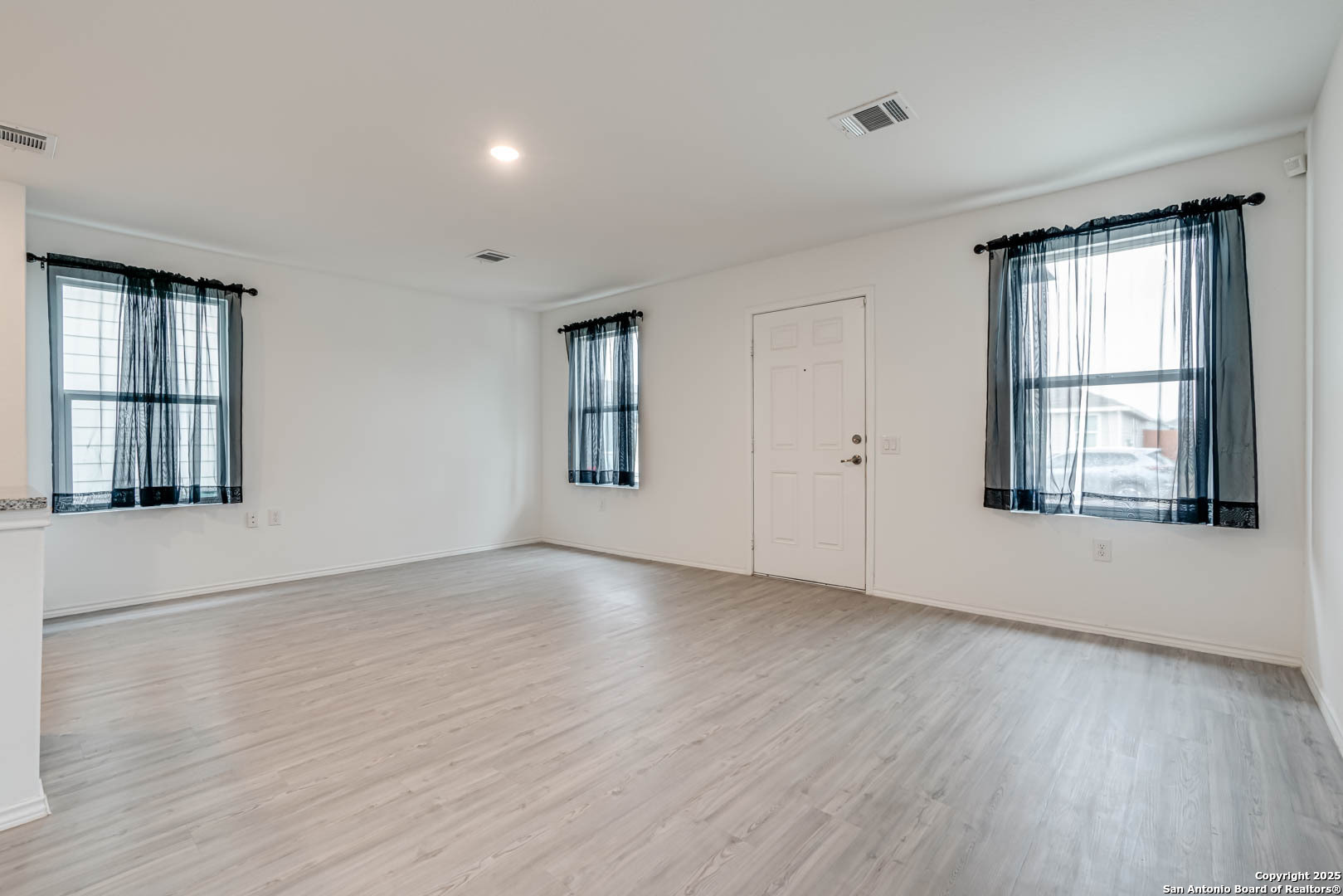9458 Tarbutton Trail San Antonio TX 78211