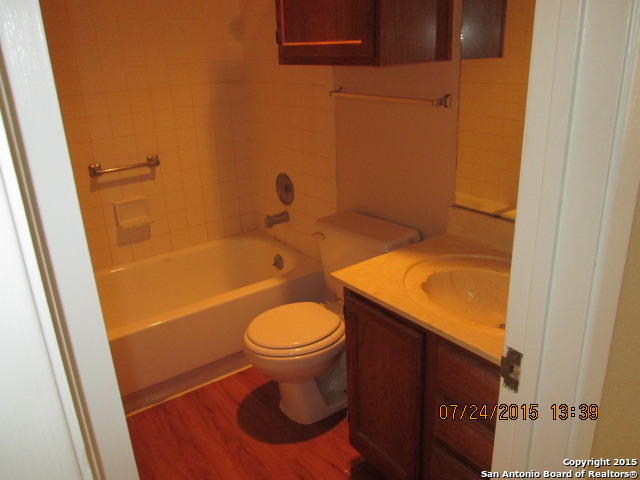 3932 Heritage Hill Drive San Antonio TX 78247