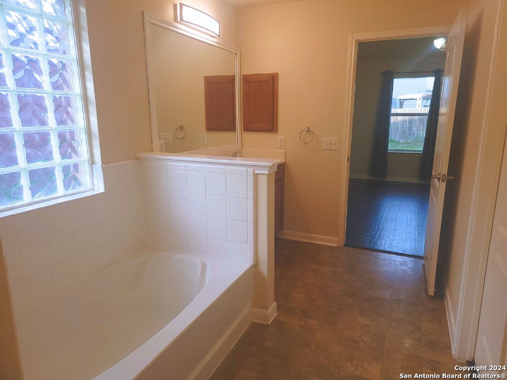 12610 Course View Drive San Antonio TX 78221