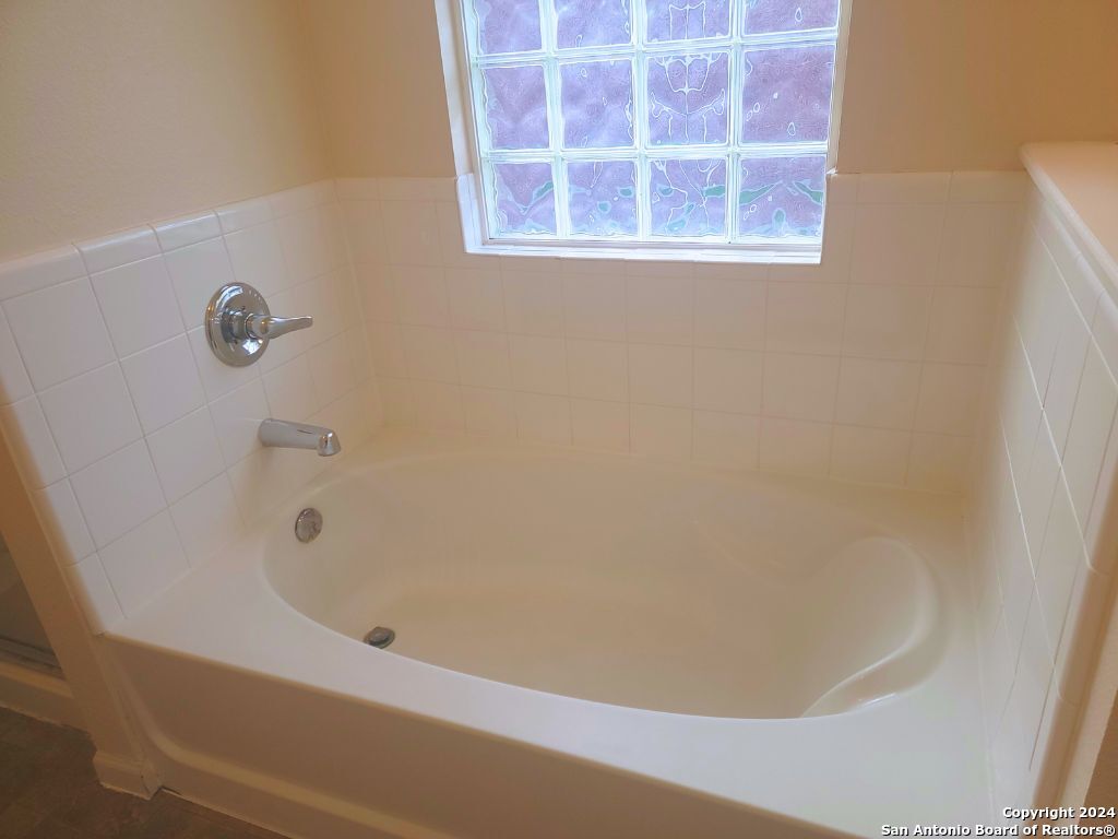 12610 Course View Drive San Antonio TX 78221