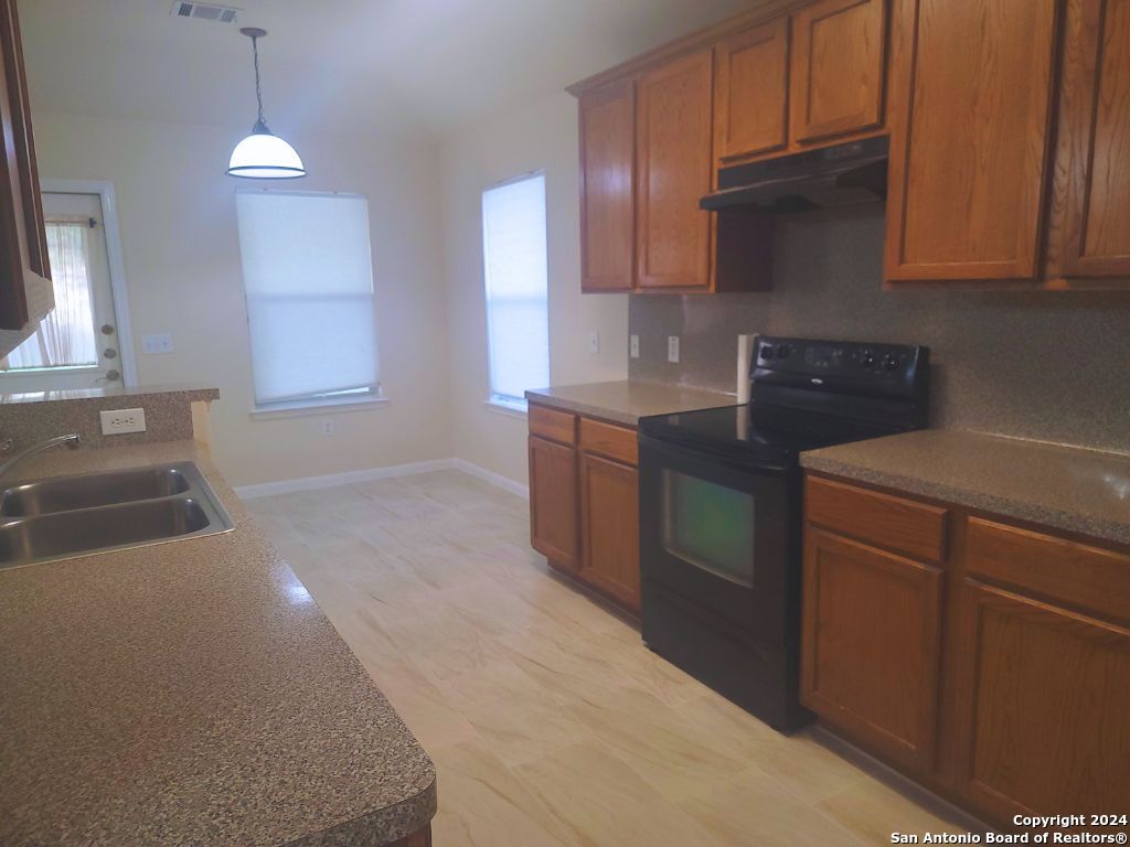 12610 Course View Drive San Antonio TX 78221