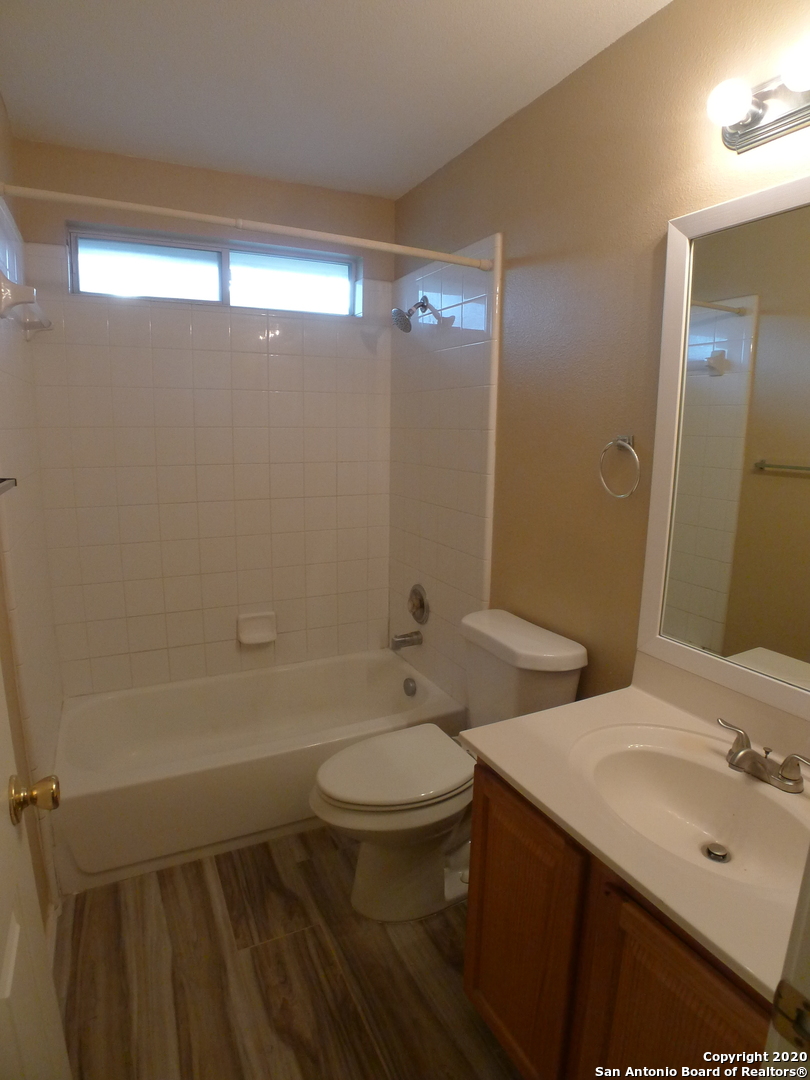 8915 Scarlet Creek Universal City TX 78148