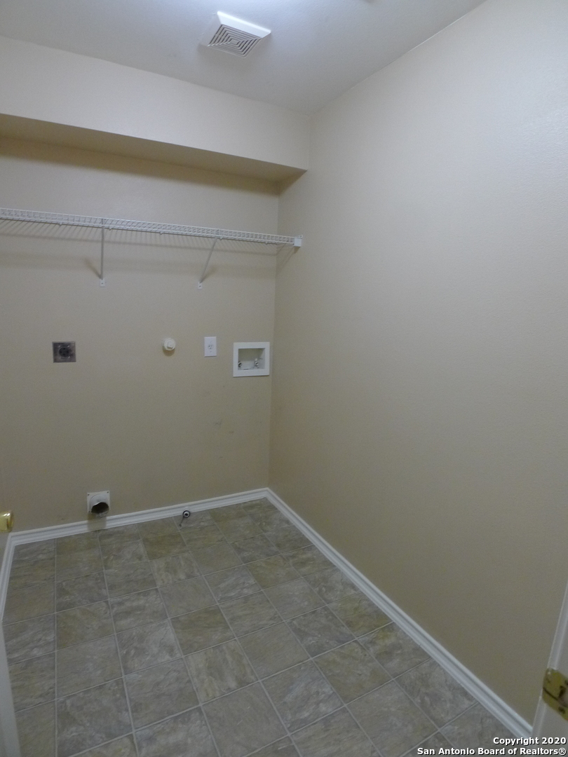 8915 Scarlet Creek Universal City TX 78148