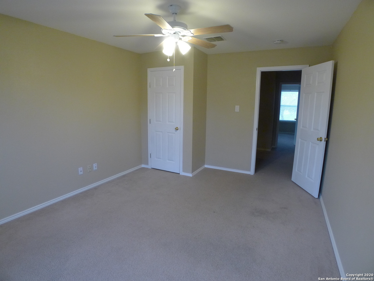 8915 Scarlet Creek Universal City TX 78148