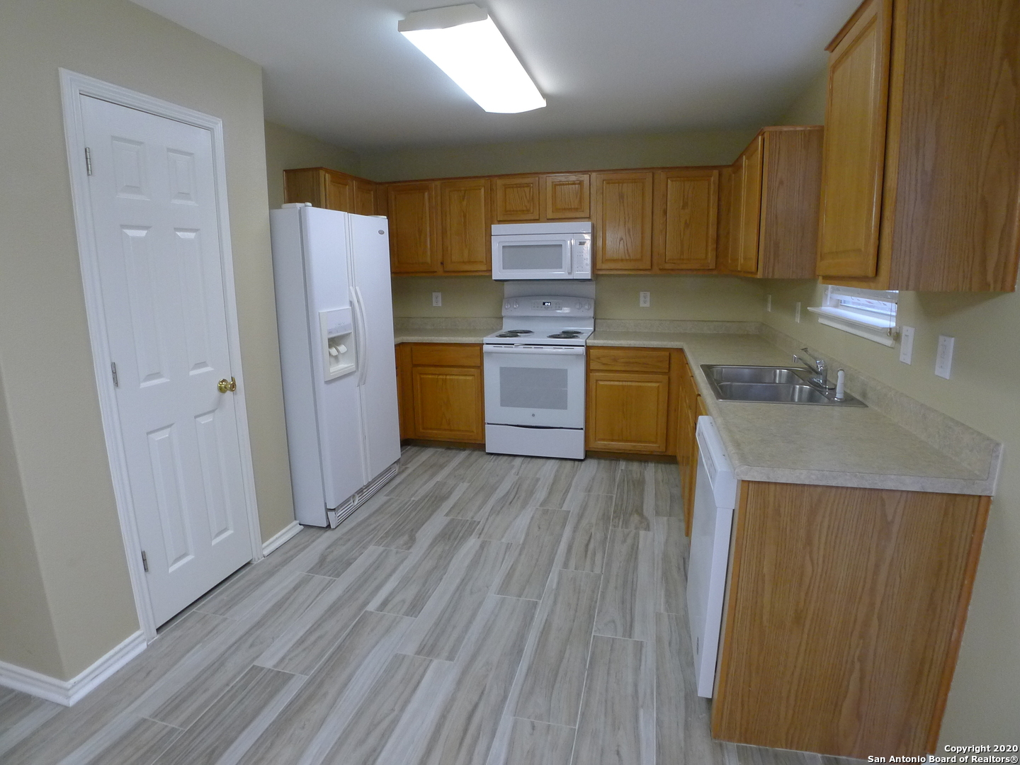 8915 Scarlet Creek Universal City TX 78148
