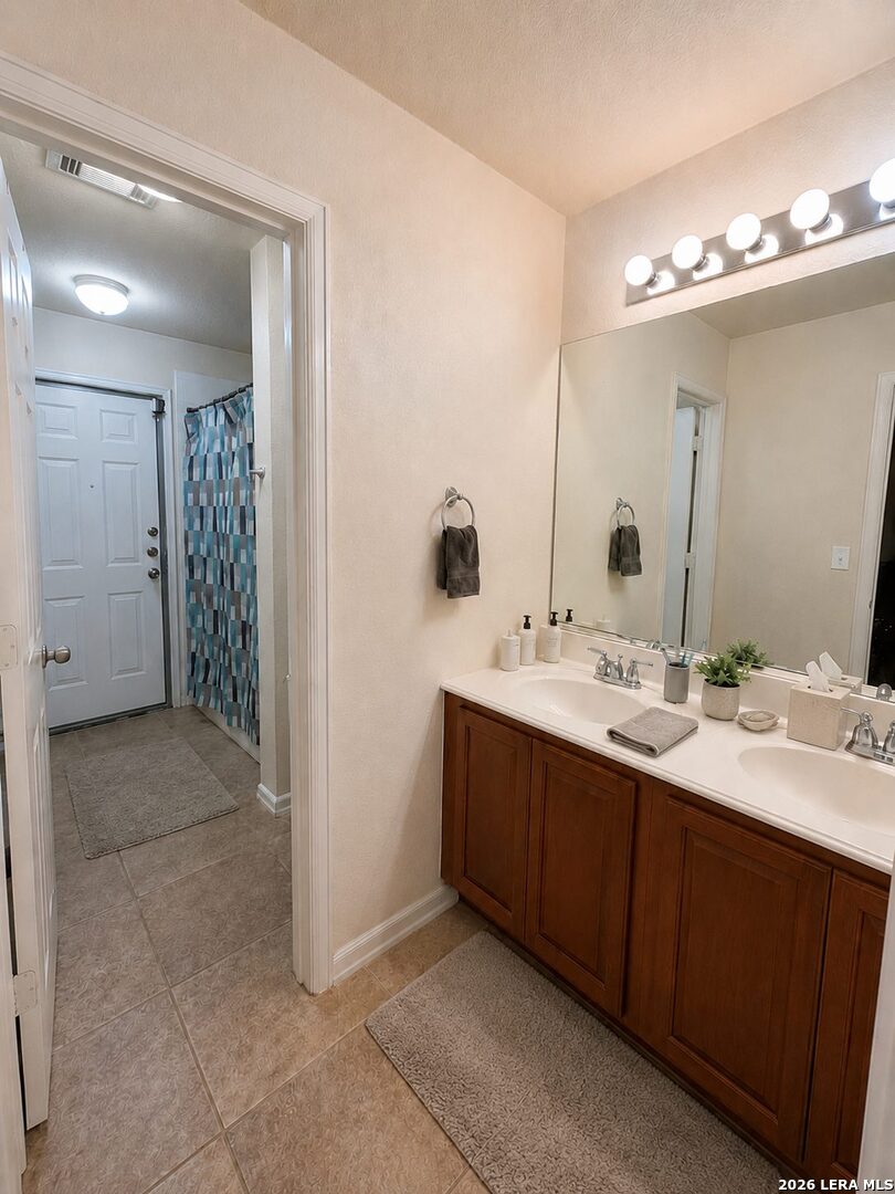 19317 Fenwick Crest San Antonio TX 78258