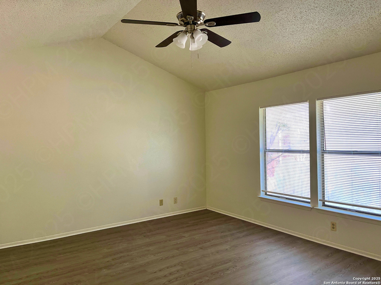 7315 Ridge Beach Converse TX 78109