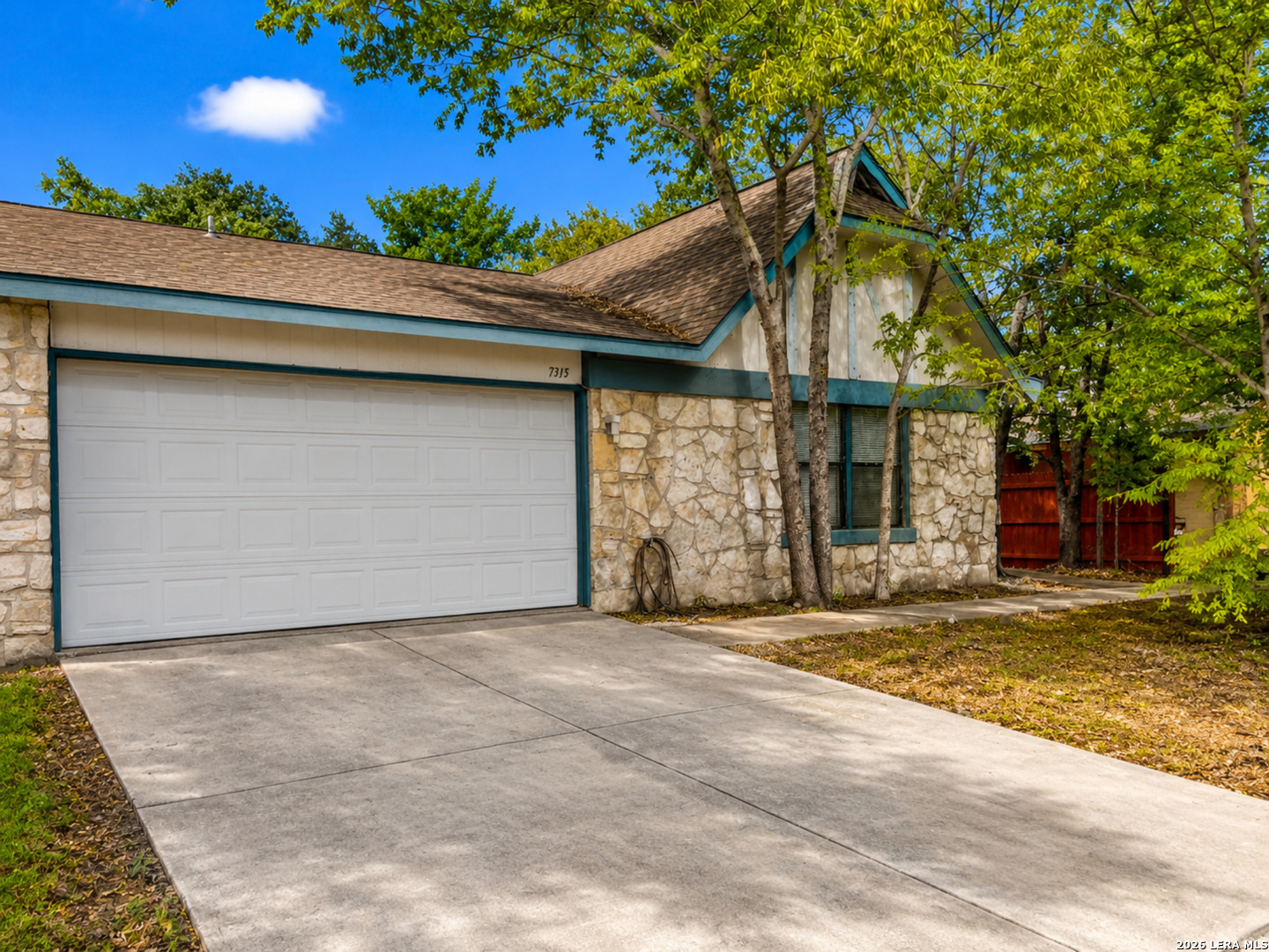 7315 Ridge Beach Converse TX 78109
