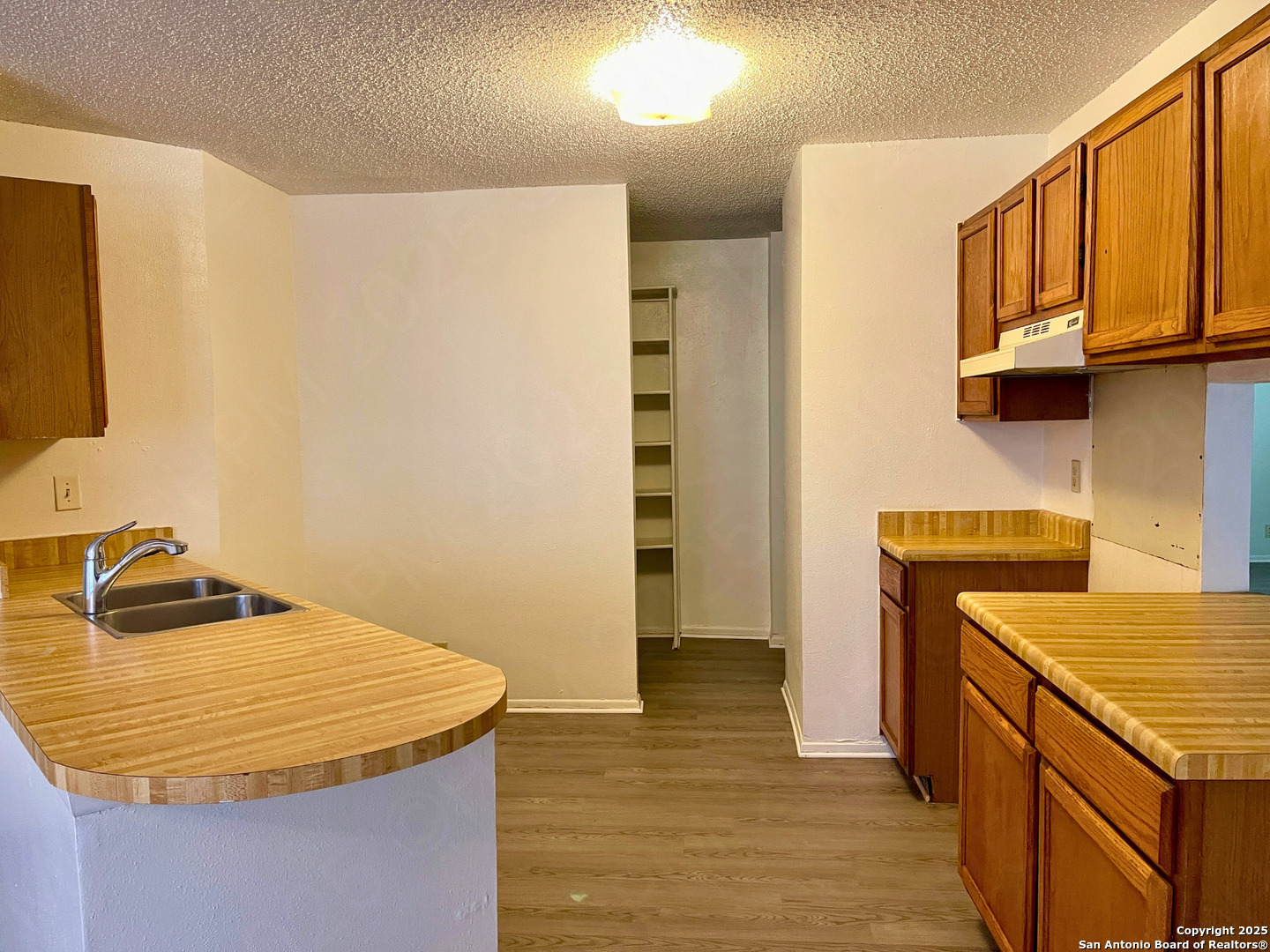 7315 Ridge Beach Converse TX 78109