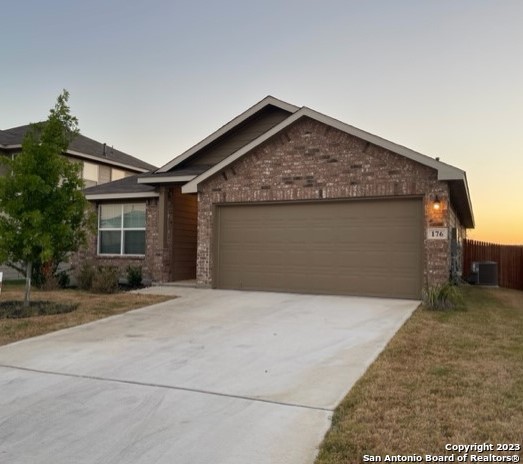 176 Scarlet Macaw San Antonio TX 78253