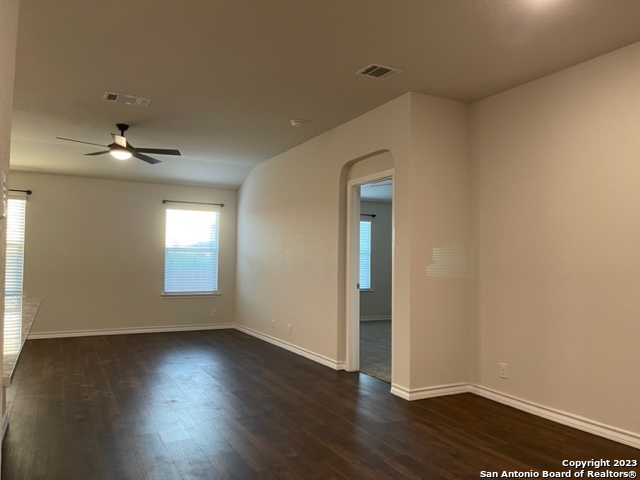 176 Scarlet Macaw San Antonio TX 78253