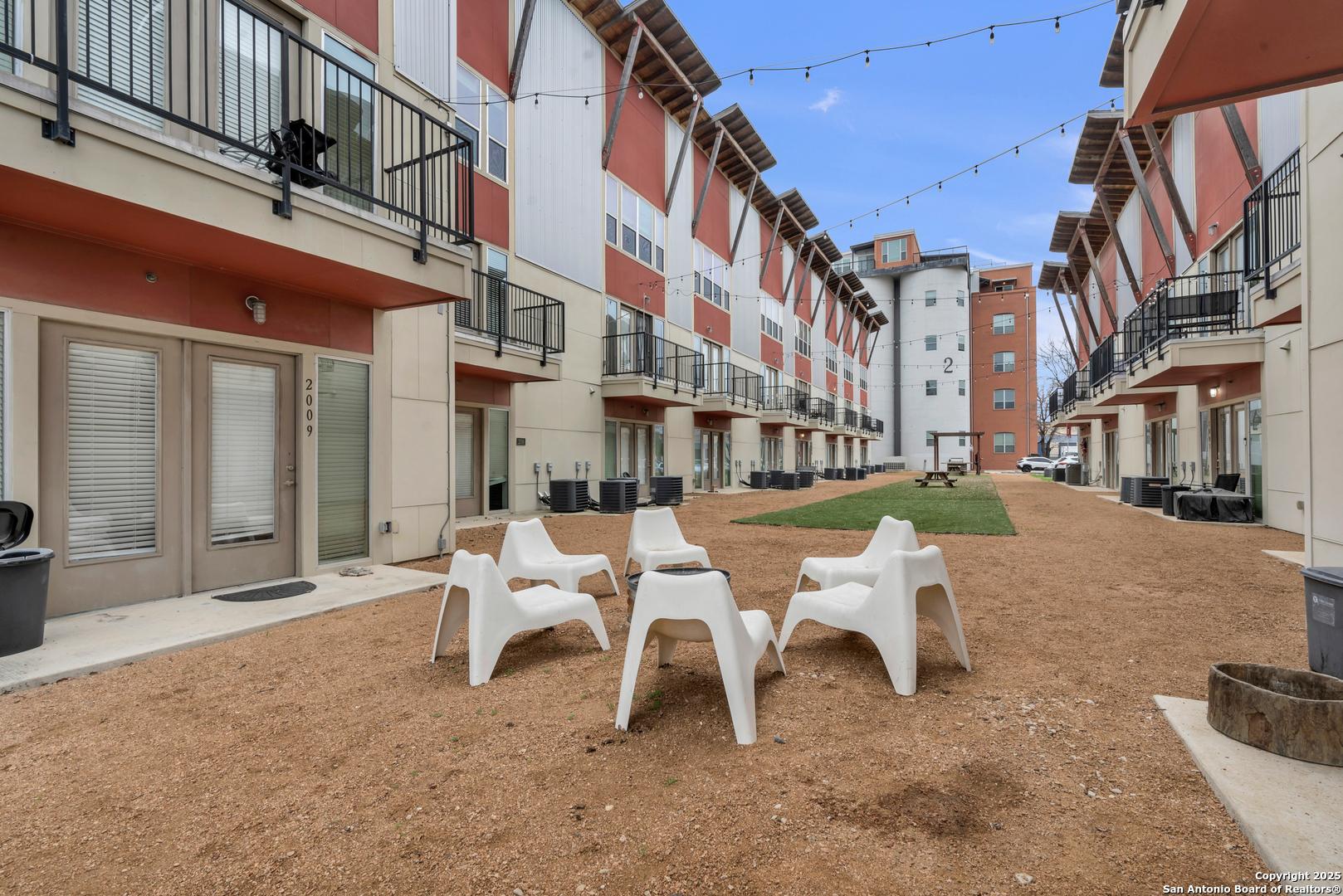 939 S Frio Street San Antonio TX 78207