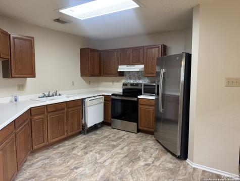 5251 Senisa Springs San Antonio TX 78251