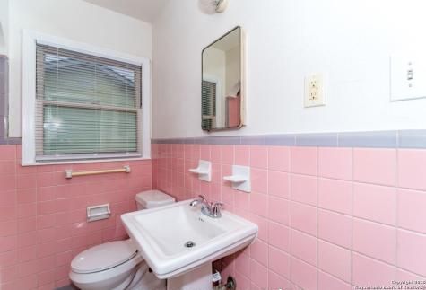 415 Bryn Mawr San Antonio TX 78209