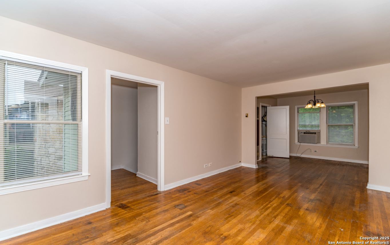 415 Bryn Mawr San Antonio TX 78209