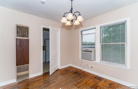 415 Bryn Mawr San Antonio TX 78209