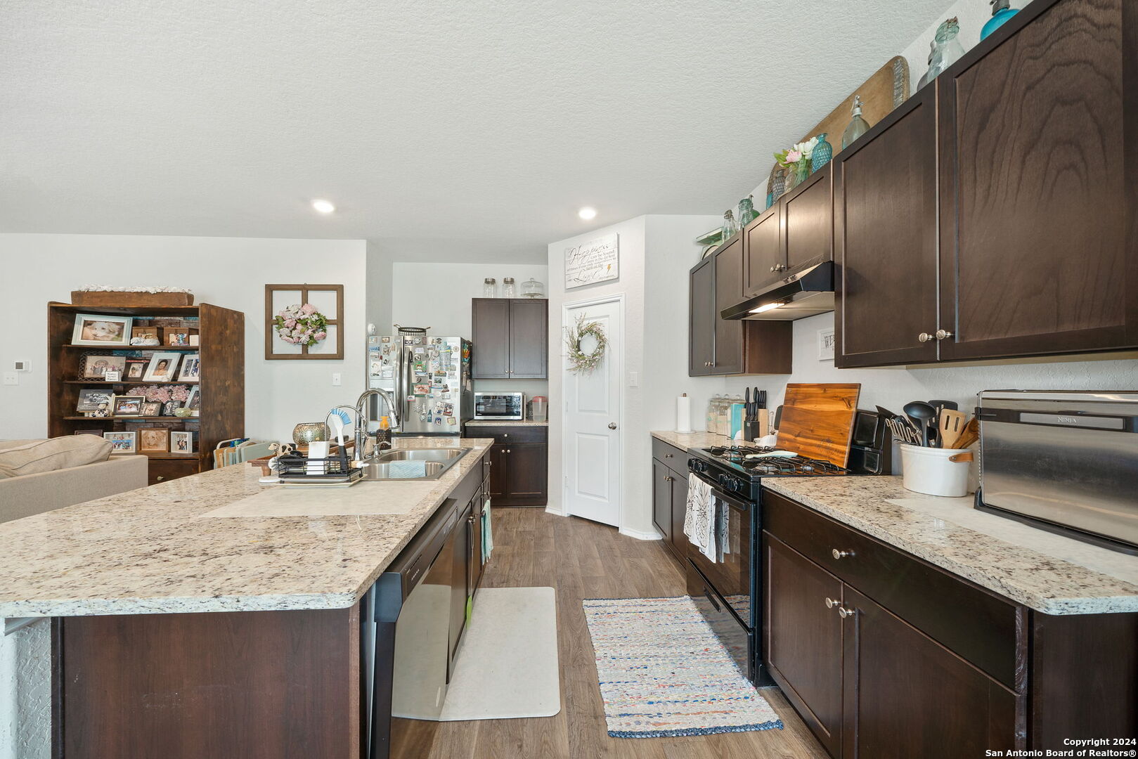 6630 Greensleeves San Antonio TX 78252