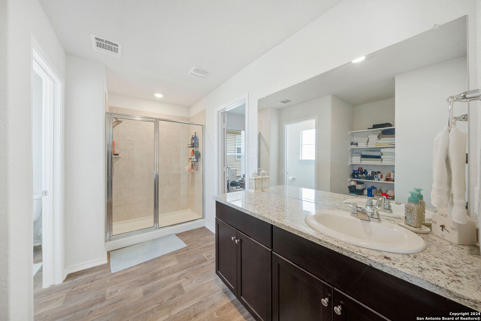 6630 Greensleeves San Antonio TX 78252