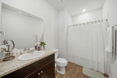 6630 Greensleeves San Antonio TX 78252