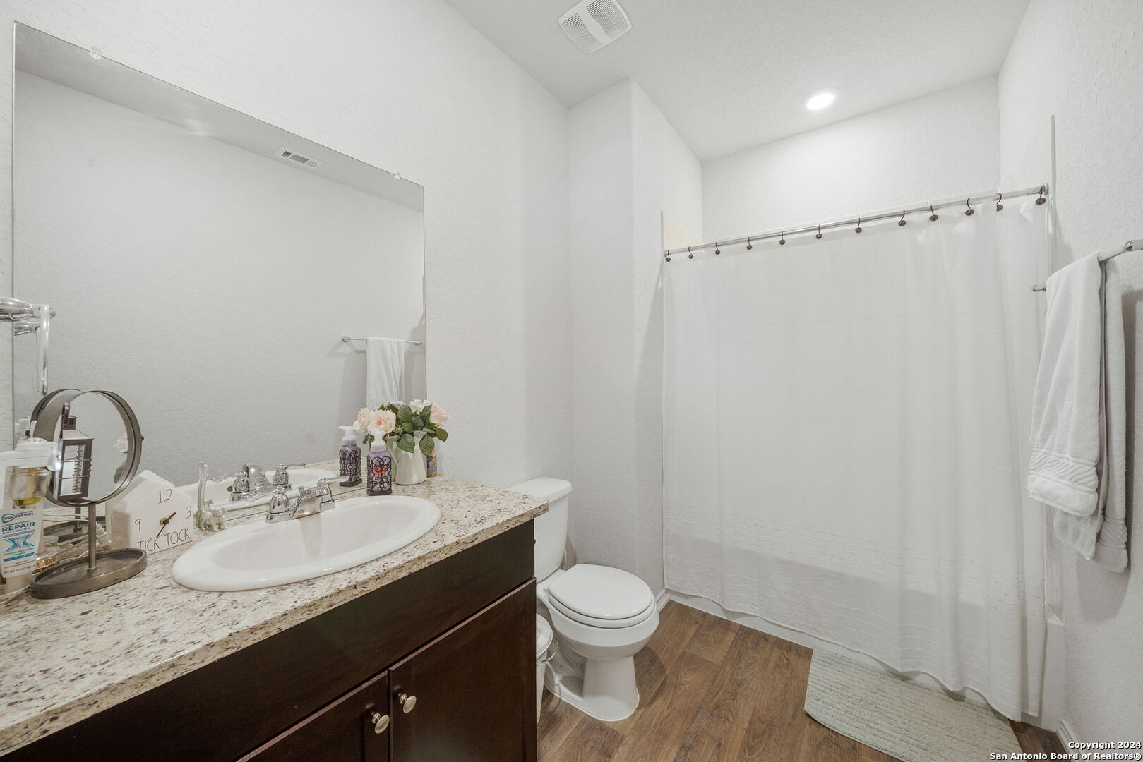 6630 Greensleeves San Antonio TX 78252