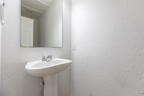 125 Creek Run Cibolo TX 78108