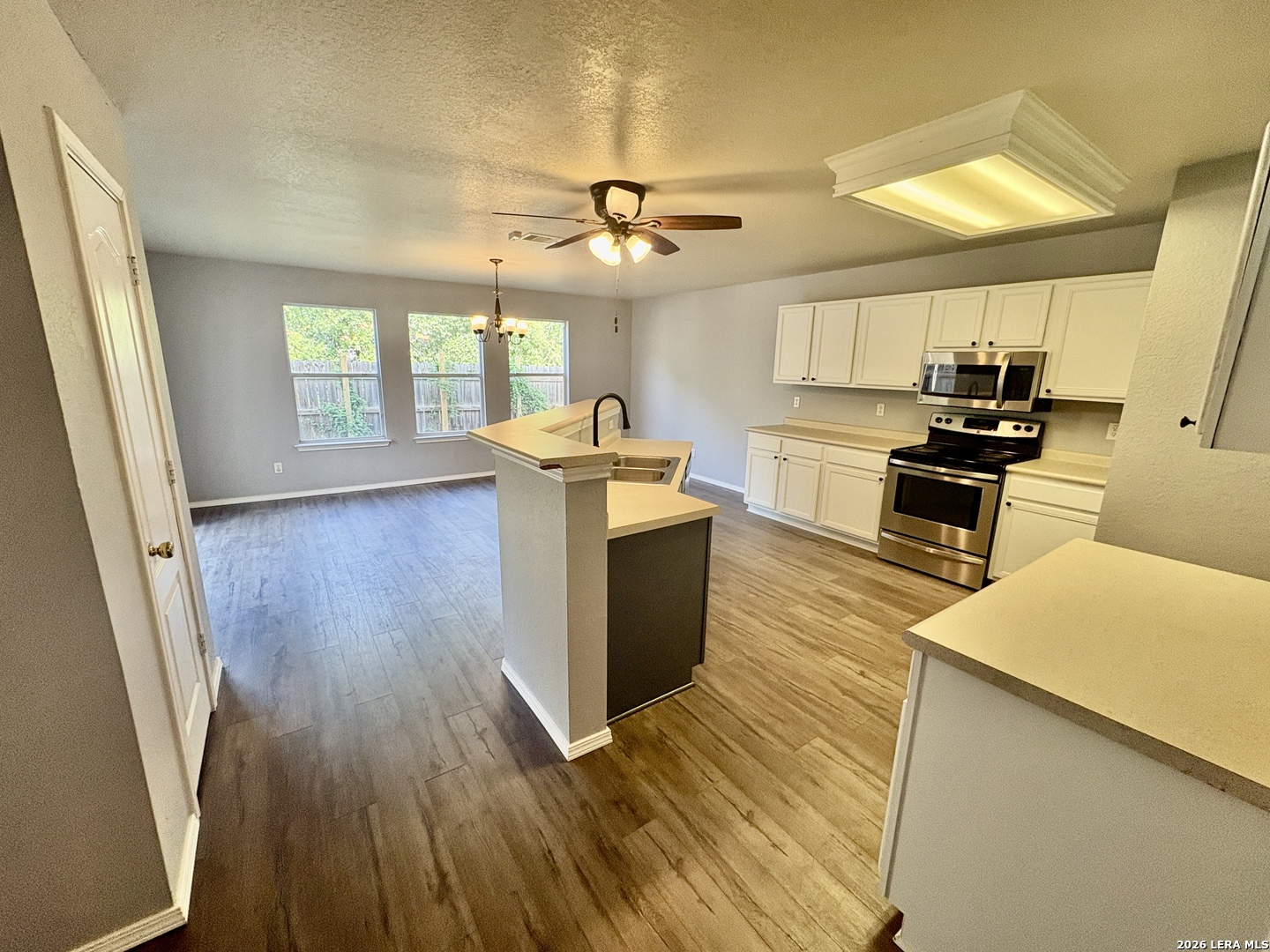 124 Booker Palm San Antonio TX 78239