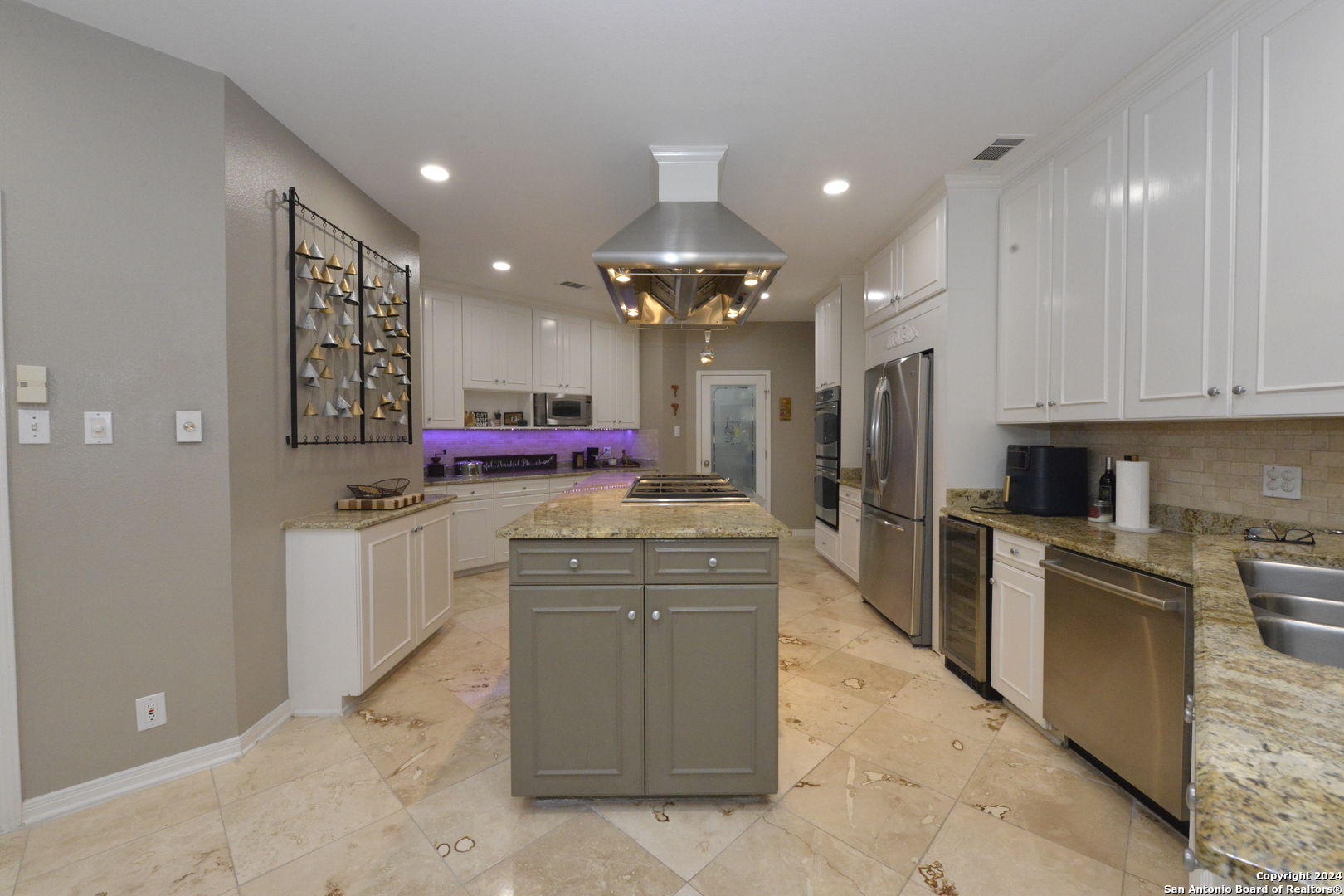 2211 Postoak Court San Antonio TX 78248