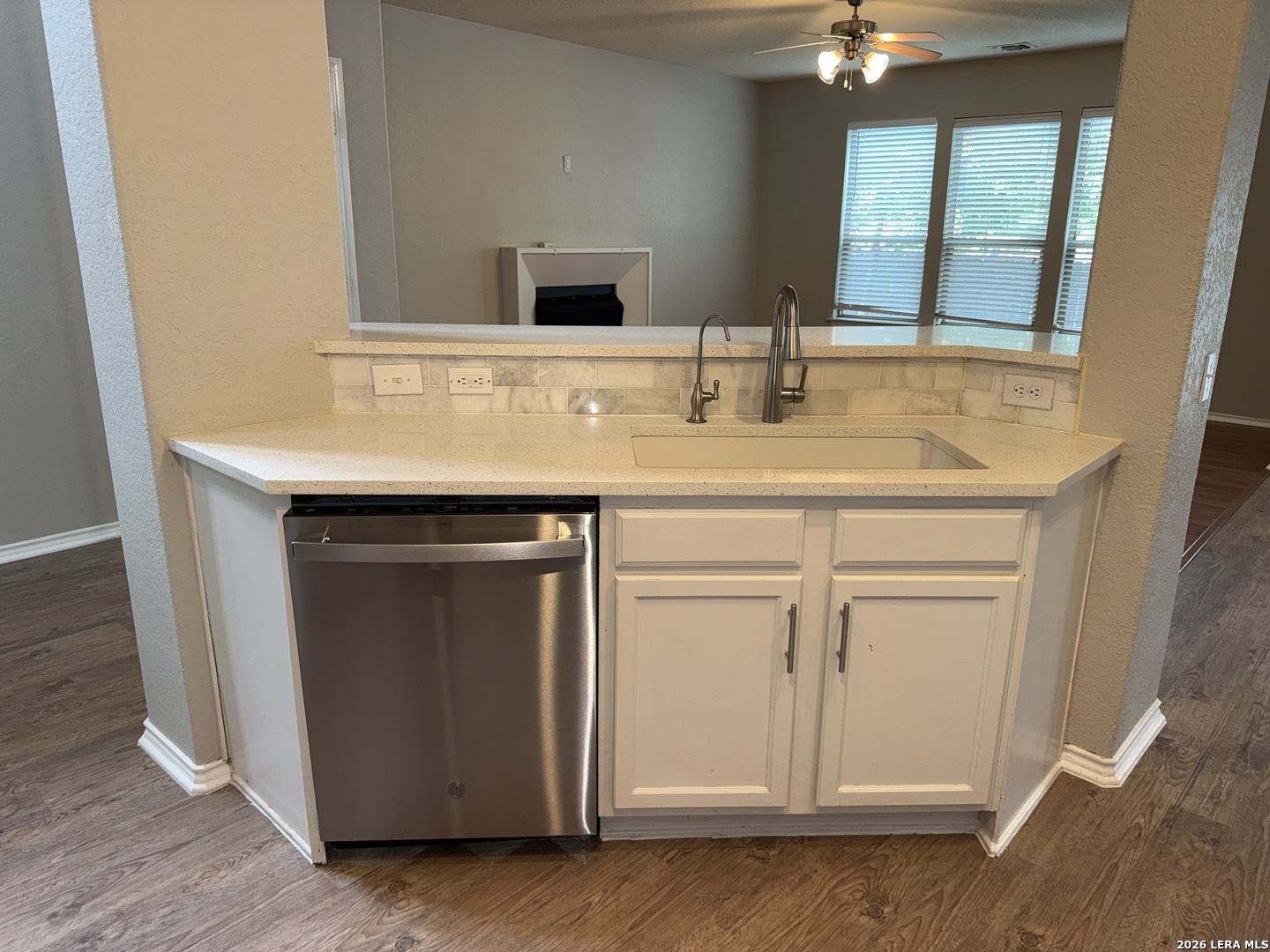 6122 Pecan Tree San Antonio TX 78240