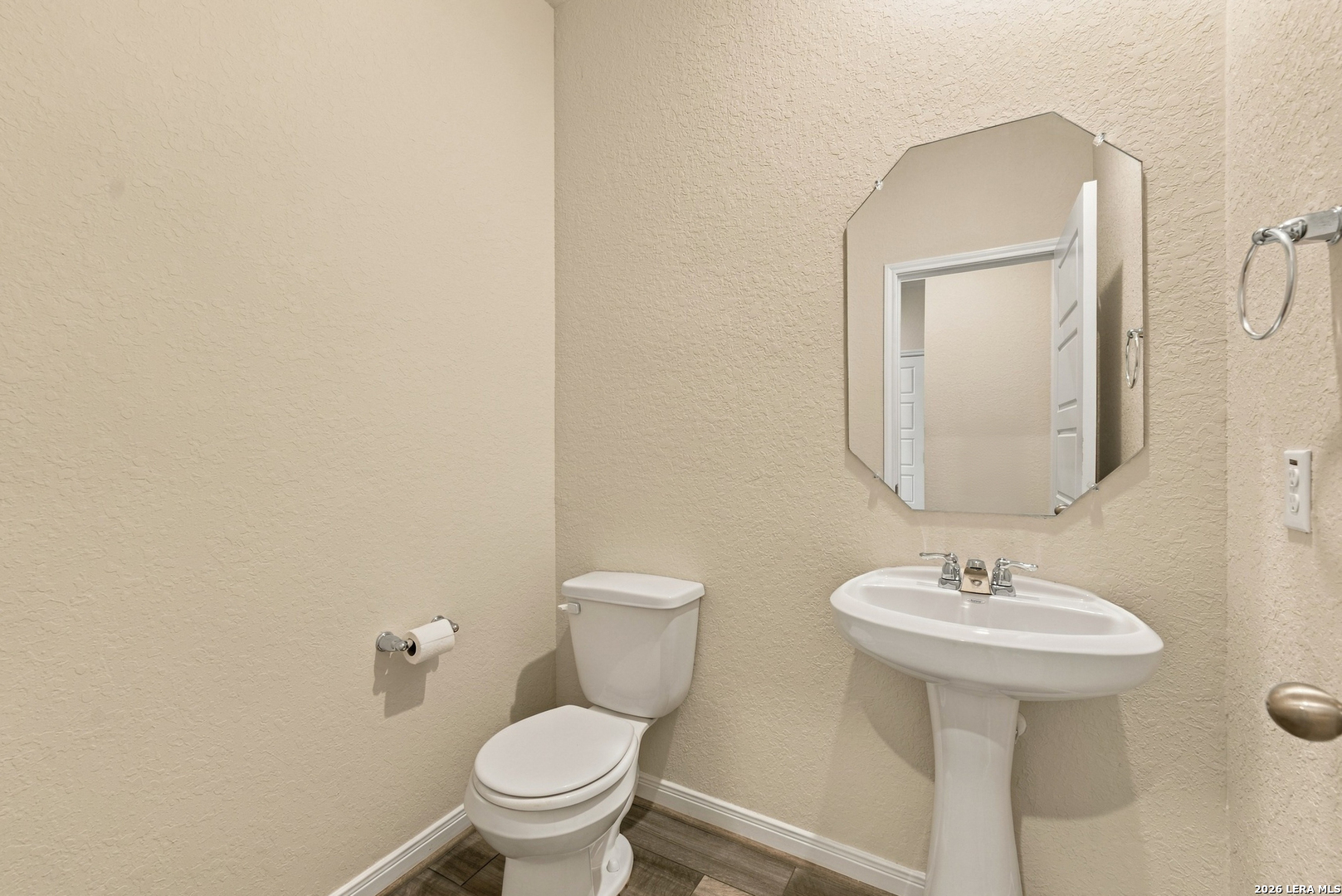 9515 Bonito Falls Drive Converse TX 78109