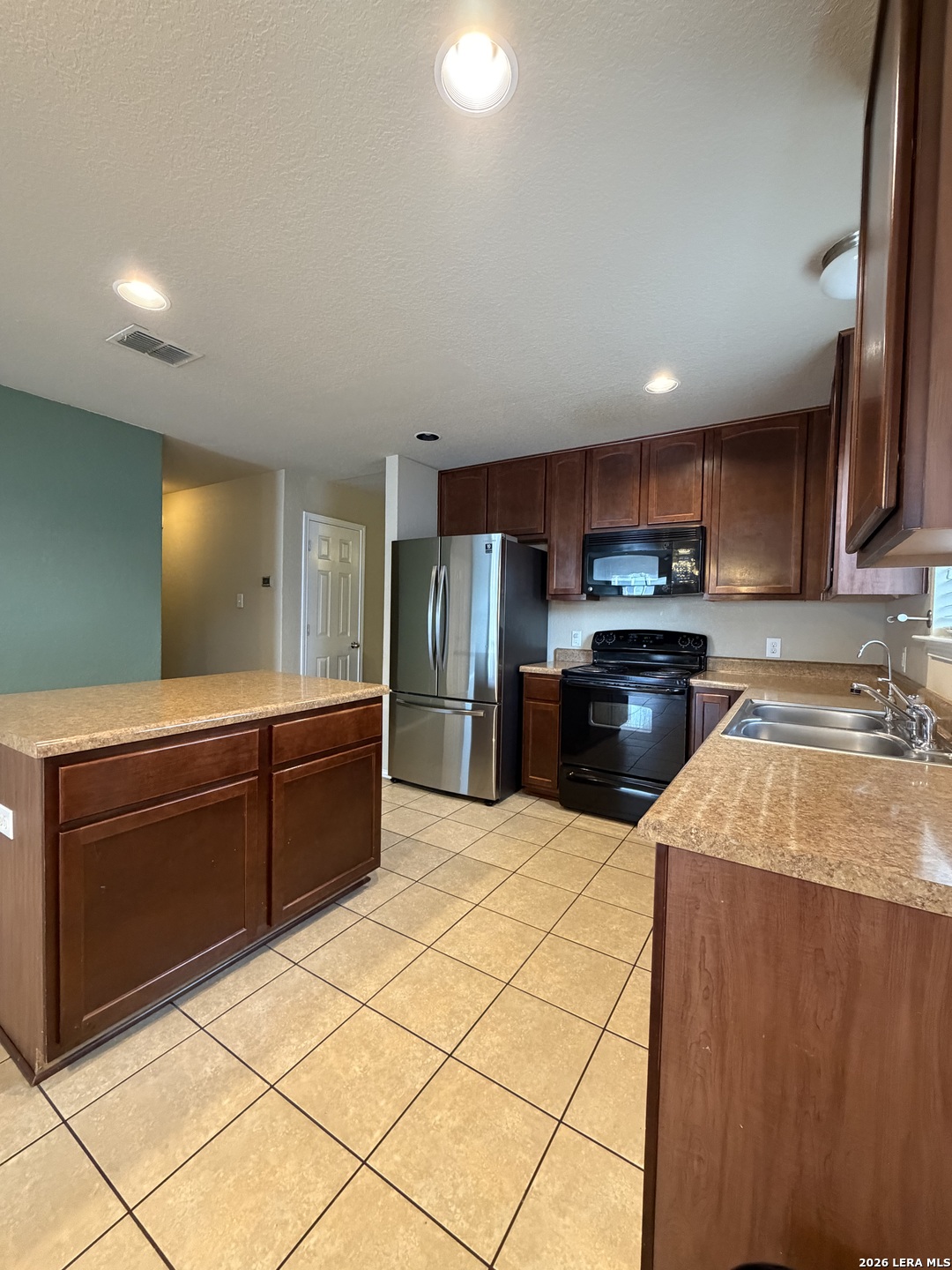 419 Dolly Drive Converse TX 78109