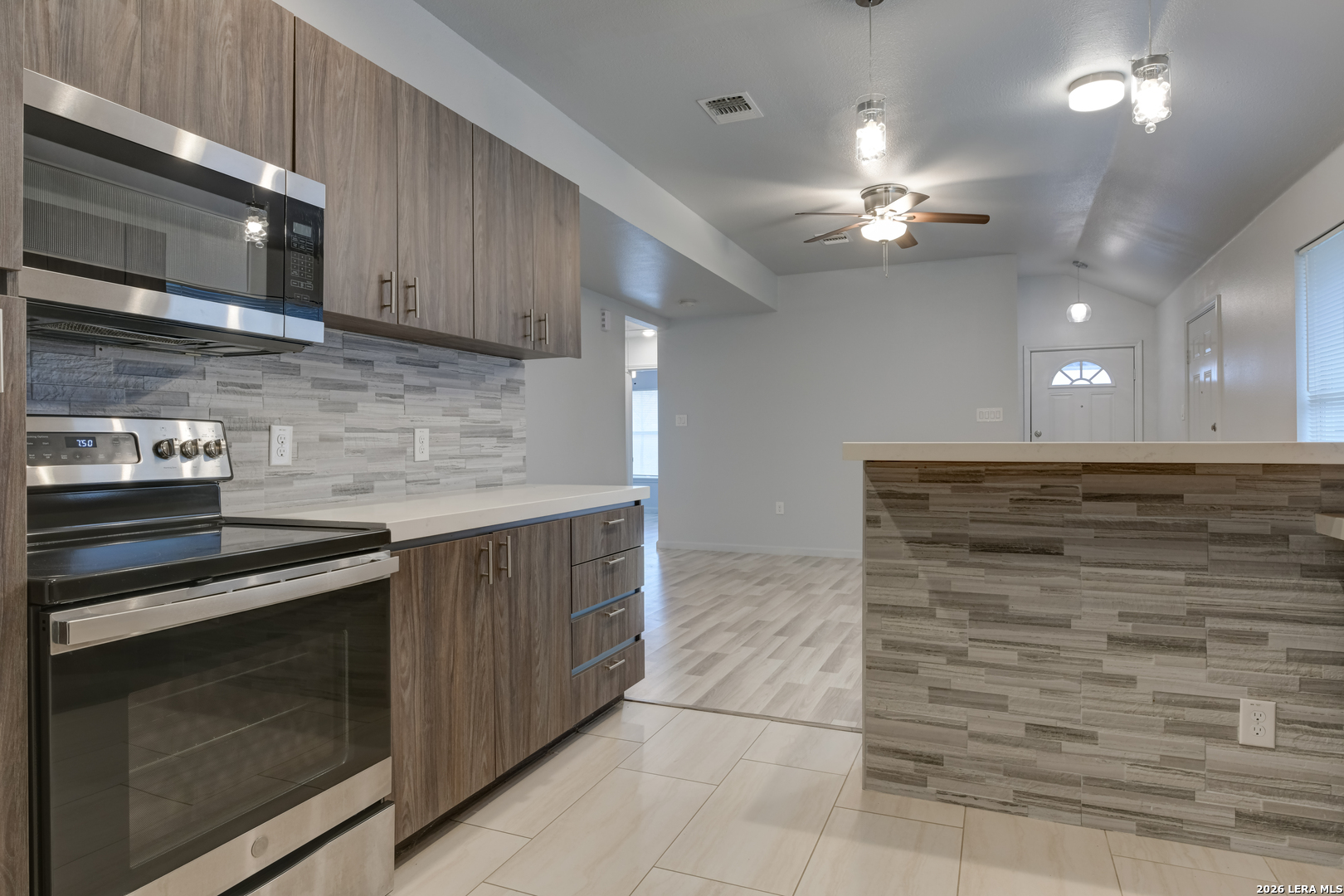 6626 Woodstock San Antonio TX 78223