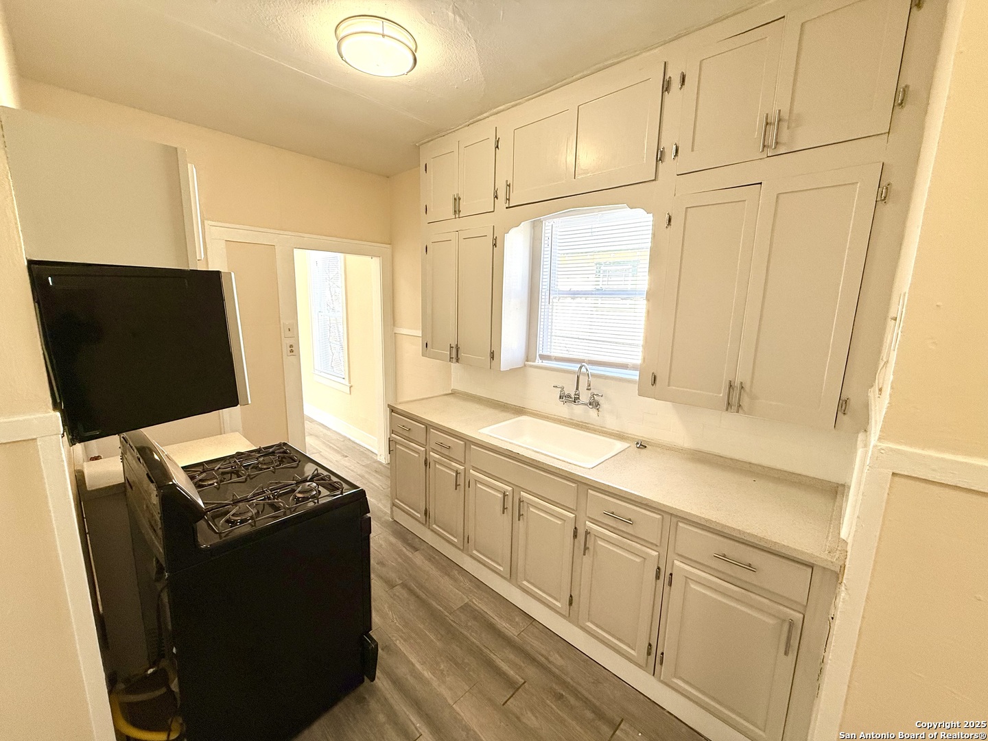 409 Canton San Antonio TX 78202