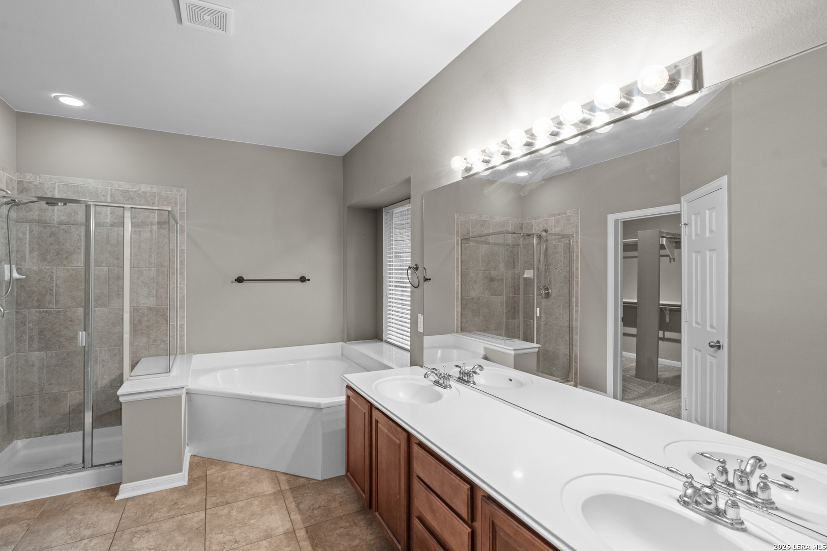 1519 Lookout Point San Antonio TX 78260