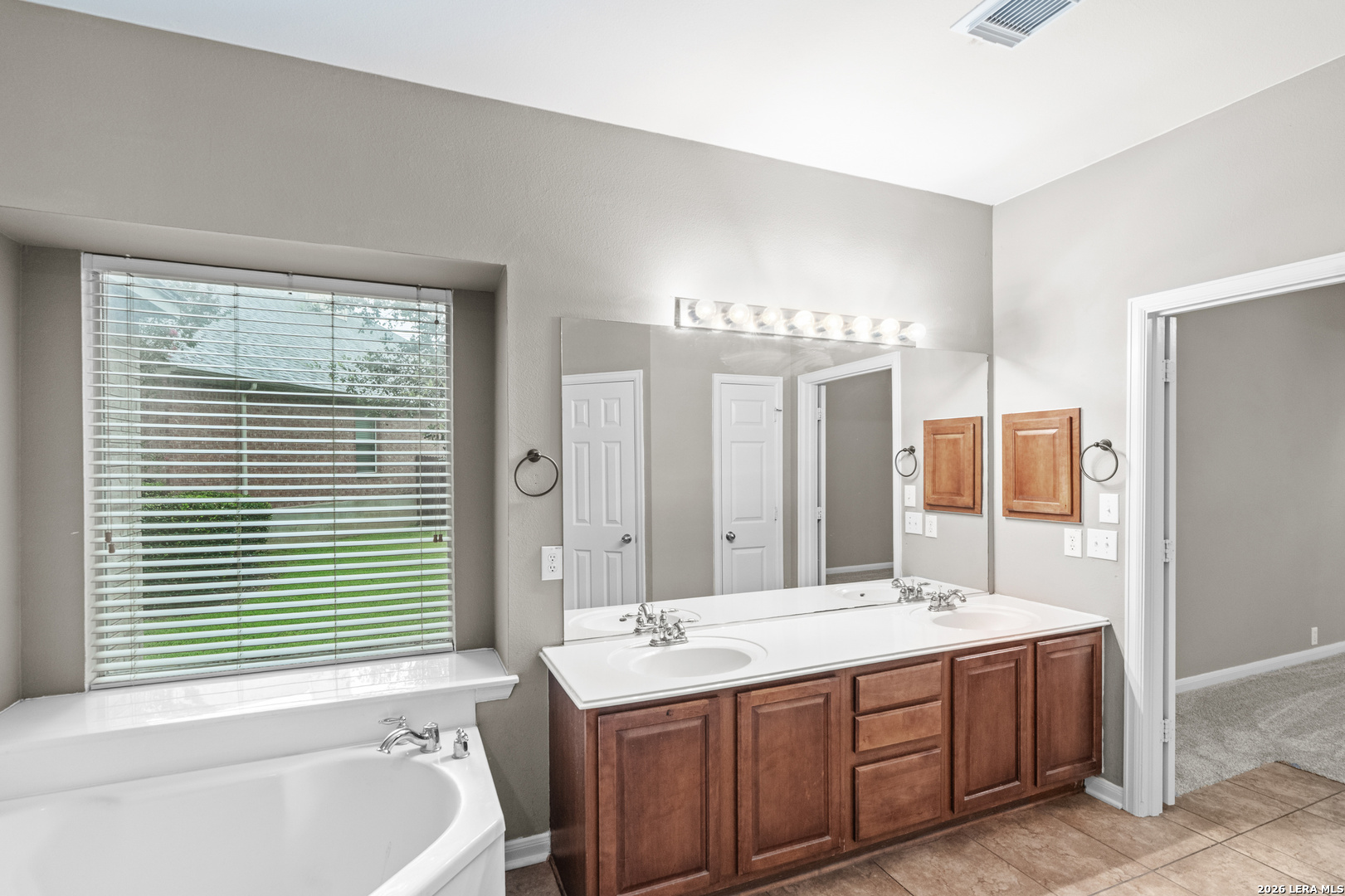 1519 Lookout Point San Antonio TX 78260