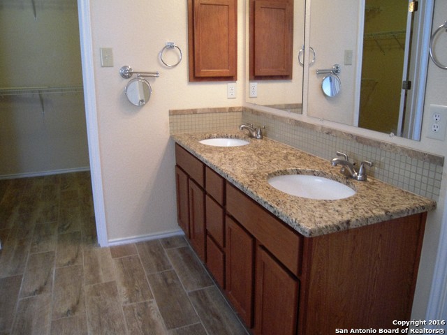 4223 Whitney Green San Antonio TX 78244