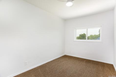 8611 Key Windy Way Converse TX 78109