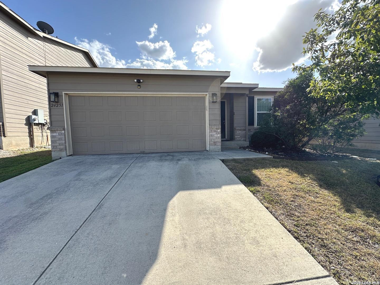 24251 Invitation Oak San Antonio TX 78261